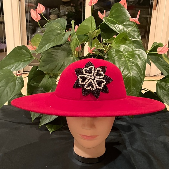 Elegant Red Wool Wide-Brim Hat with Black Beaded Rhinestone Floral Accent - Picture 1 of 4